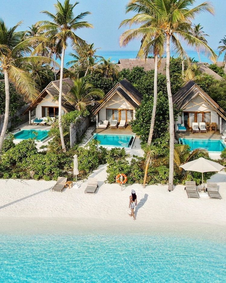 Resorts & Retreats